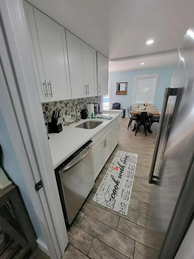 Wave Of Relaxation- Pet-Friendly Villa W/Parking Hilton Head Island