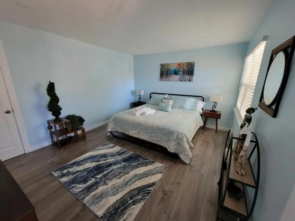 Wave Of Relaxation- Pet-Friendly Villa W/Parking Hilton Head Island