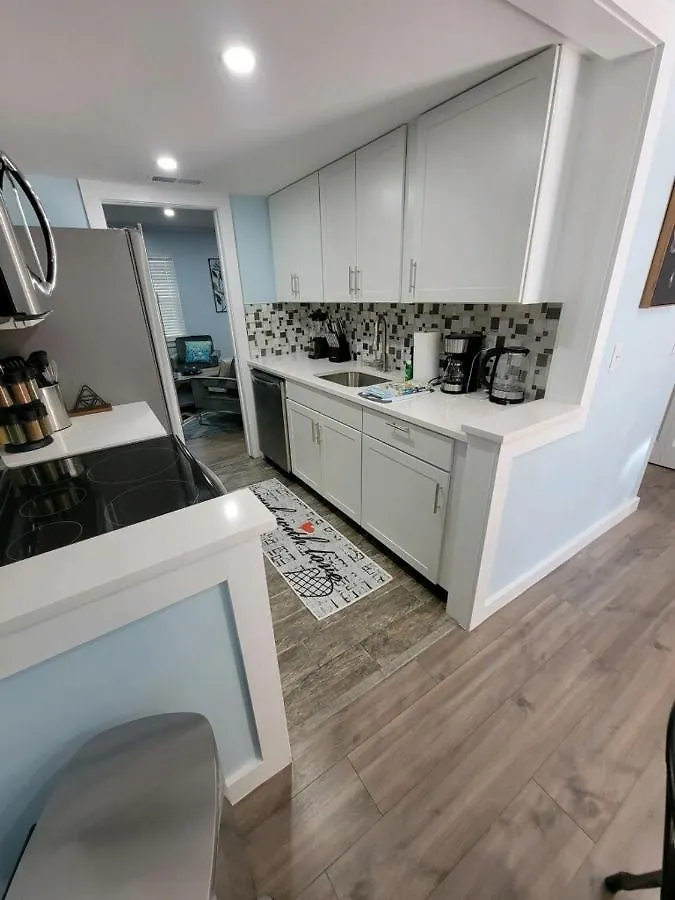 Wave Of Relaxation- Pet-Friendly Villa W/Parking Hilton Head Island