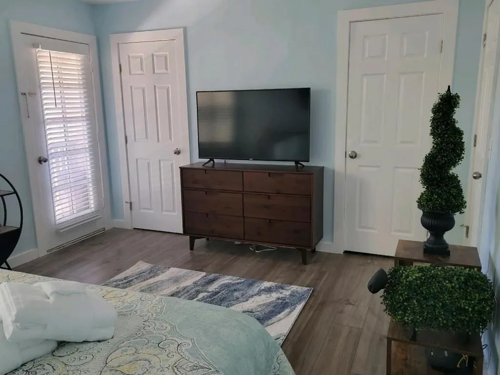 Wave Of Relaxation- Pet-Friendly Villa W/Parking Hilton Head Island