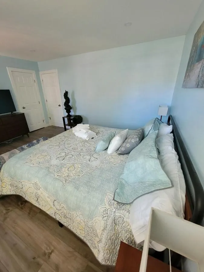 Wave Of Relaxation- Pet-Friendly Villa W/Parking Hilton Head Island